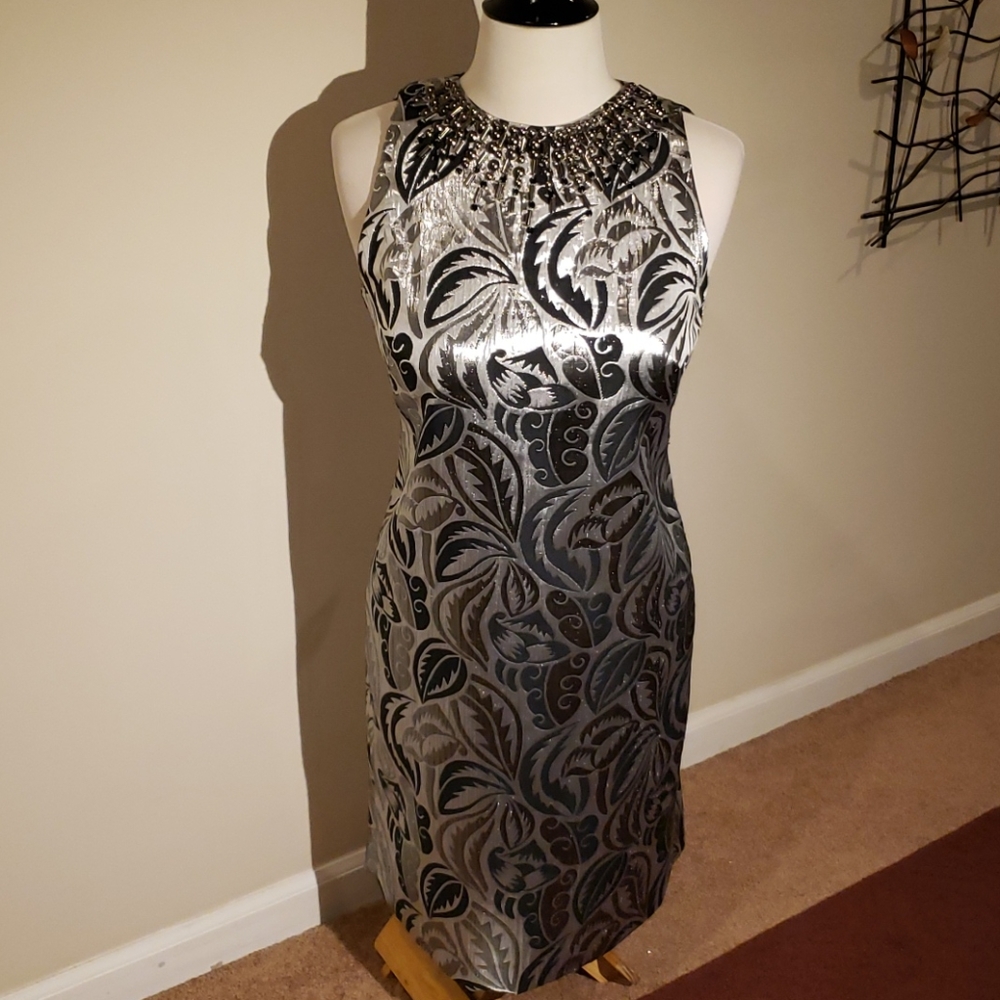 MAGGY LONDON DRESS - Picture 3 of 16